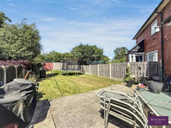 3 bed Semi-Detached for sale Image 12