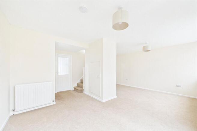 3 bed Semi-Detached for sale Image 8