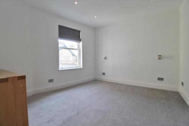 2 bed Apartment for sale Image 10