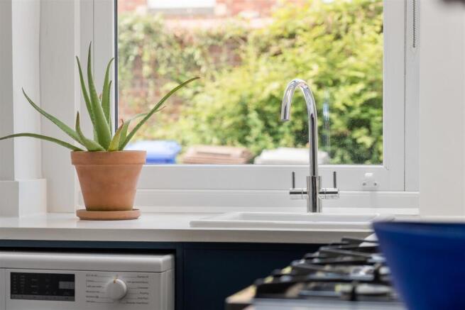 3 bed Terraced for sale Image 4
