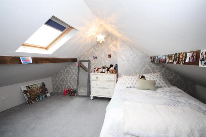 ATTIC ROOM