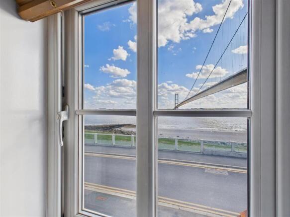 2 bed Terraced for sale Image 12