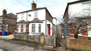 29, Wraysbury Road, Staines-upon-thames TW18 4TZ