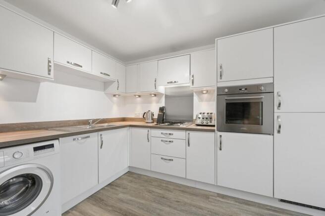 Kitchen/ Dining Room