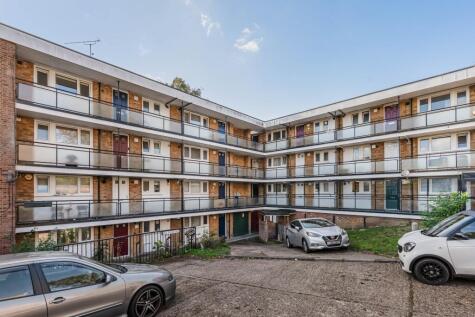 Belmont Court Belmont Hill, St Albans, AL1
