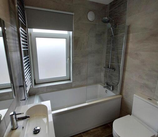 3 bed Semi-Detached to rent Image 10