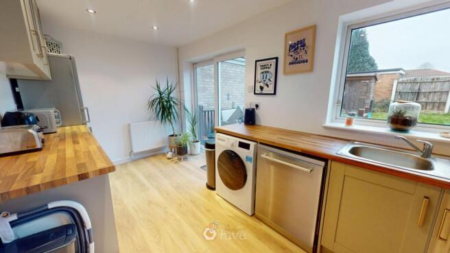 2 bed Semi-Detached for sale Image 6