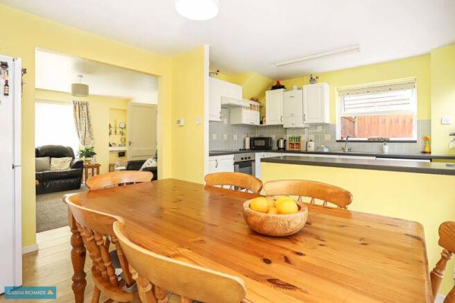 Kitchen/Dining...