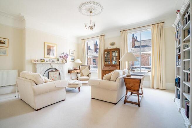 5 bed Terraced for sale Image 9