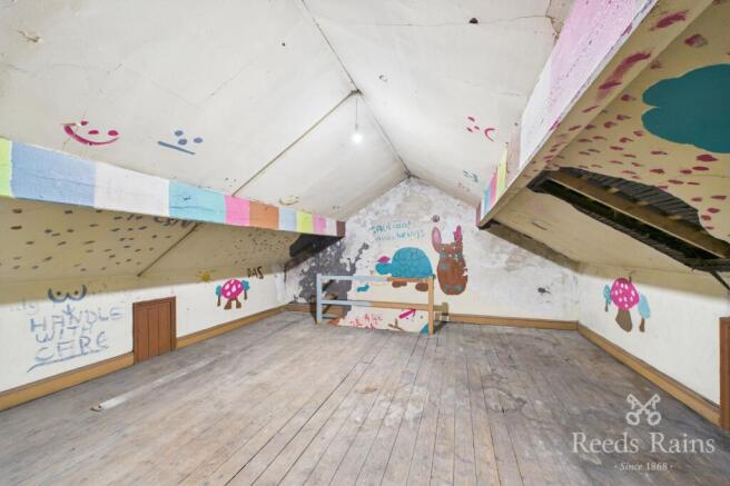 3 bed Terraced for sale Image 7