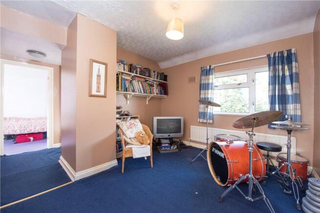 Hallway/Bedroom