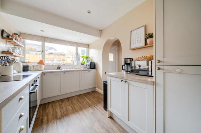 4 bed Semi-Detached for sale Image 7
