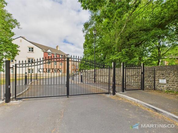 CAM02318G0-PR0460...