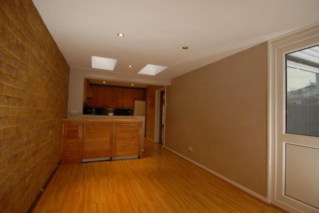 Dining room.