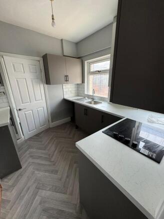 3 bed Town House to rent Image 10