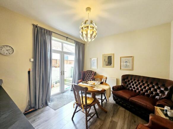 5 bed Terraced for sale Image 8