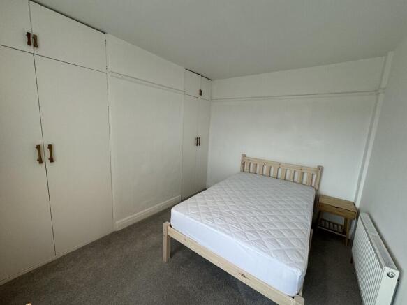 1 bed House Share to rent Image 11