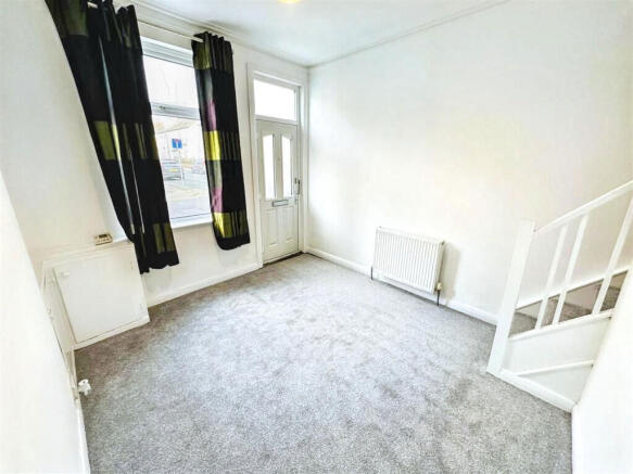 House in Goole, East Riding of Yorkshire - View 5