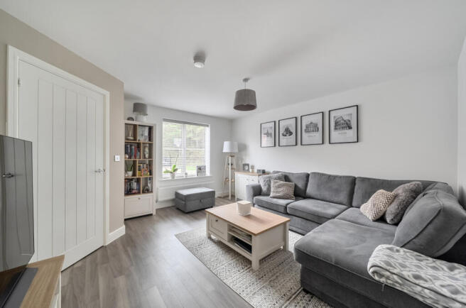 1369158-16-68fa23...