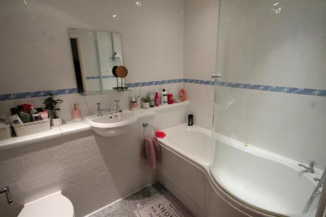 49 Johnson Bath 2 .JPG