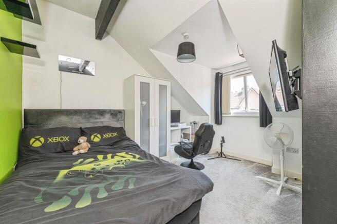 3 bed Semi-Detached for sale Image 8