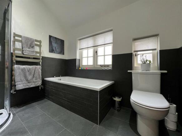 family bathroom.jpg