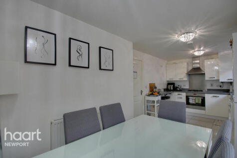 Elgar Avenue, Newport