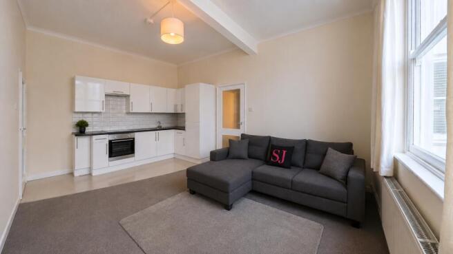 Lounge/Kitchen