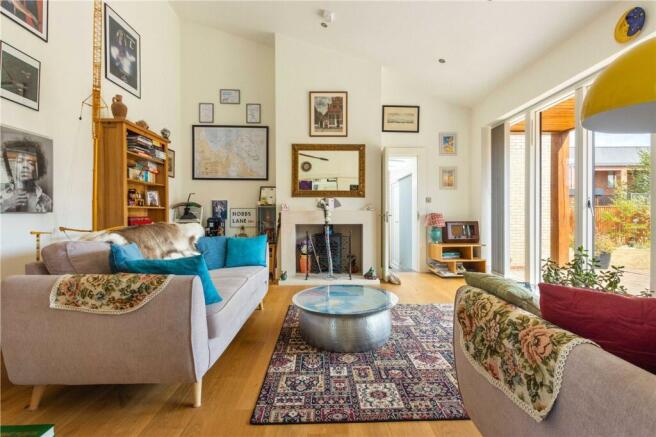 Living Room (2)