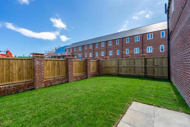 1 bed Apartment to rent Image 7