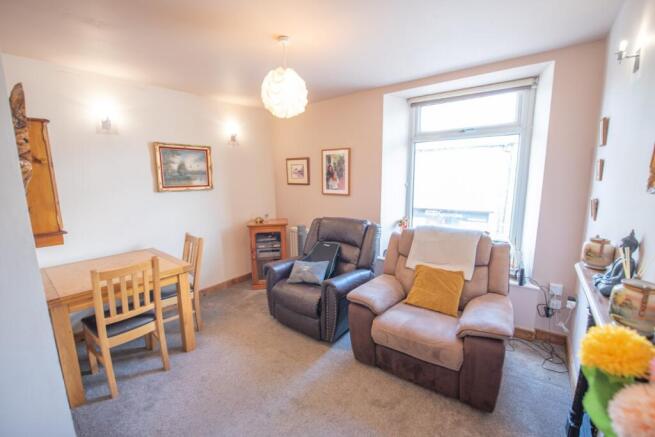 2 bed House for sale Image 5