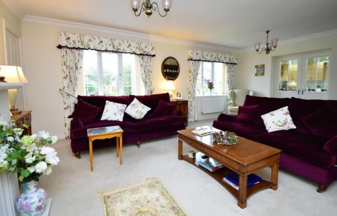 Brentwood Close, Thorpe Audlin (8)Living room