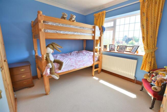 bedroom 3.jpg