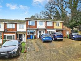 11, Green Acre, Aldershot GU11 3JL