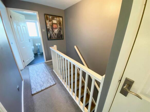 3 bed Semi-Detached for sale Image 10