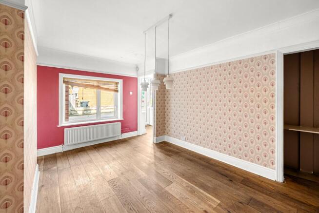 3 bed Semi-Detached for sale Image 6
