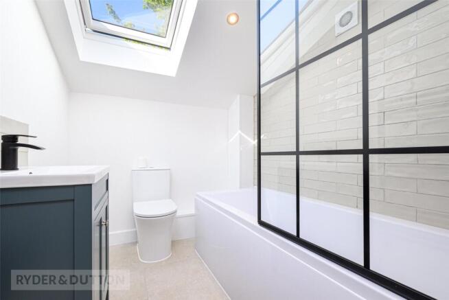 3 bed Detached for sale Image 9