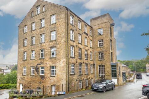 Upper Sunny Bank Mews, Meltham, Holmfirth, West Yorkshire, HD9