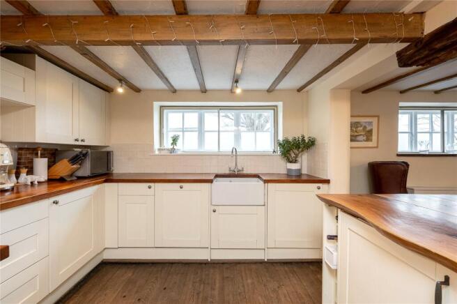 3 bed Semi-Detached for sale Image 7