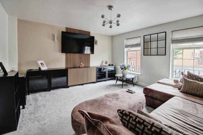 3 bed Semi-Detached for sale Image 9