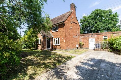 Pyestock Crescent, Farnborough, GU14