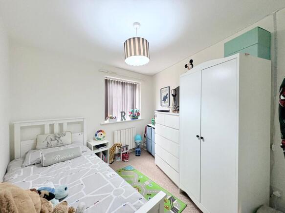 2 bed Flat for sale Image 10