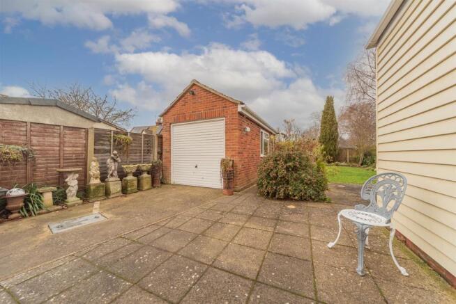 GARAGE: