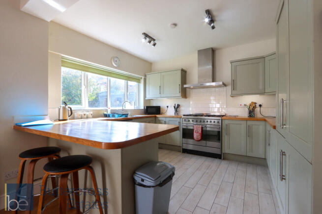 Lime Grove, Newark, NG24 4AG photo 2