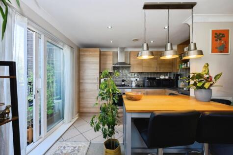 Buffers Lane, Leatherhead, Surrey, KT22