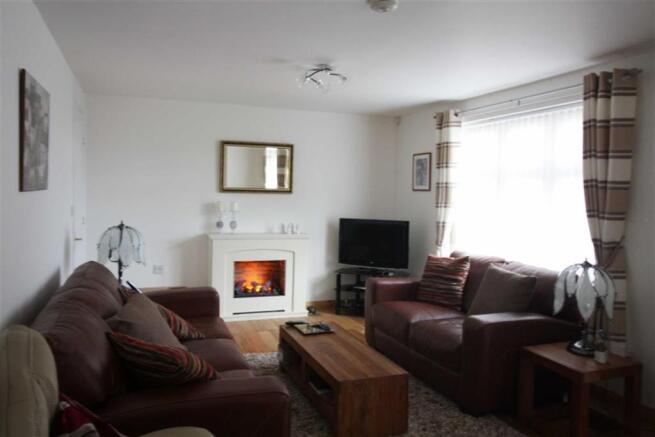 Lounge/Dining Room