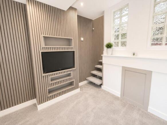 4 bed Detached for sale Image 9