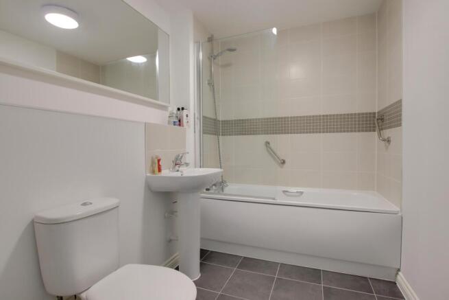 Wickham Road, Fareham photo 4