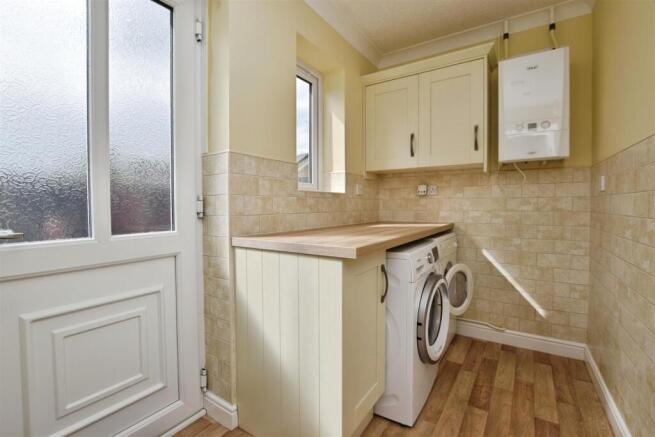 3 bed Detached Bungalow for sale Image 12