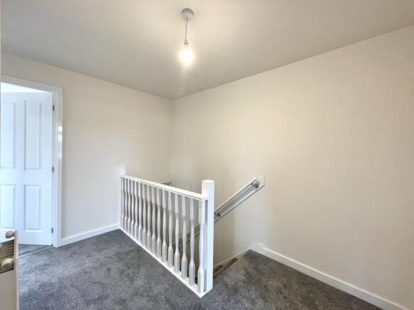 3 bed End of Terrace to rent Image 9